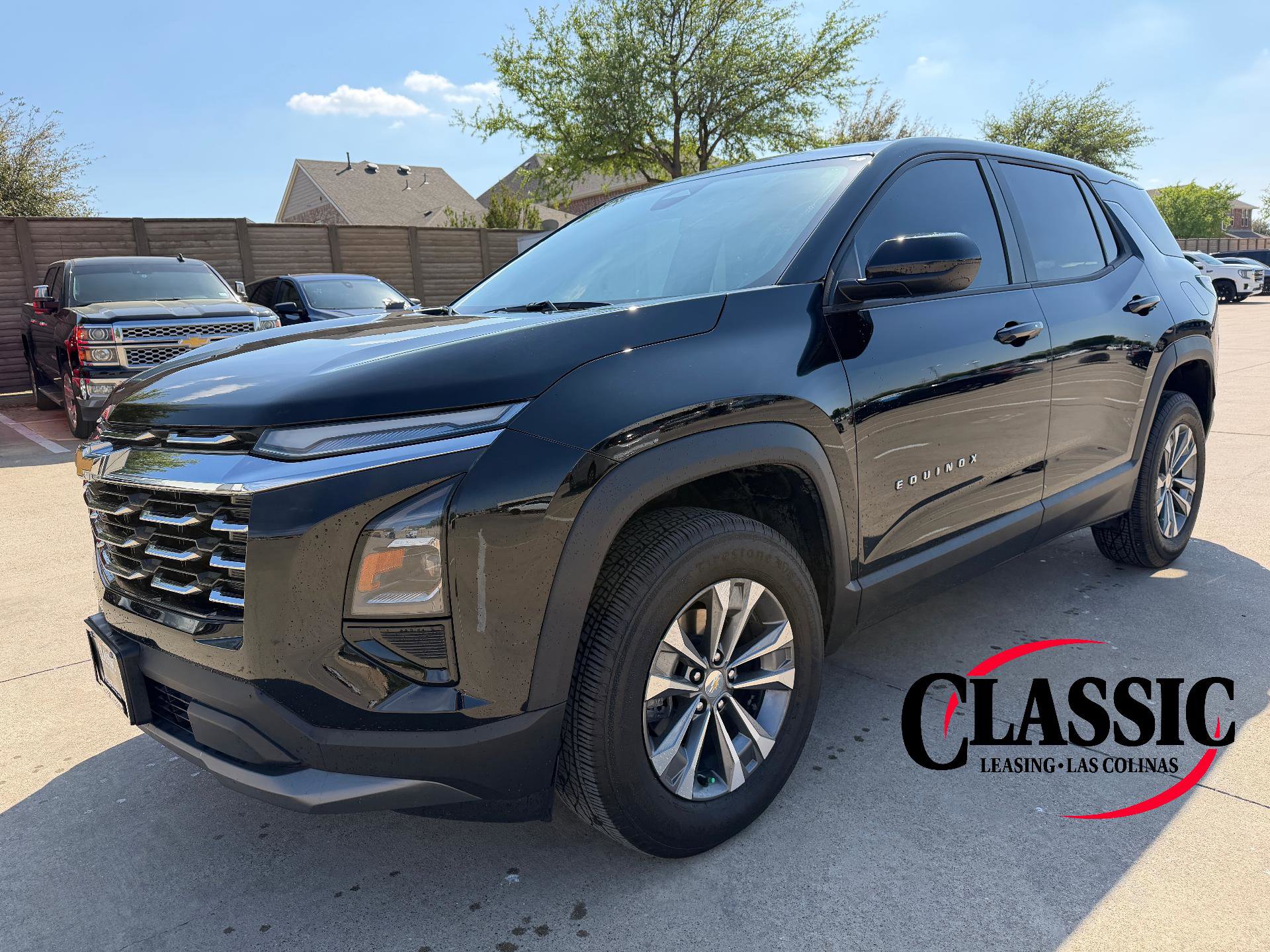 Used 2025 Chevrolet Equinox LT image 1