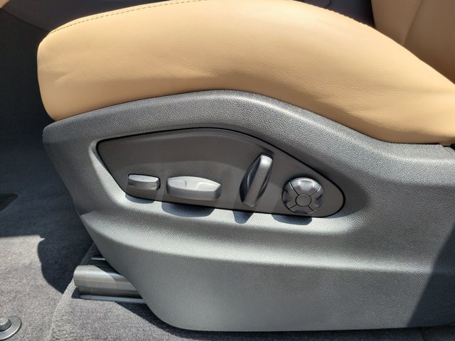 New 2026 Porsche Cayenne Coupe AWD/4WD image 24