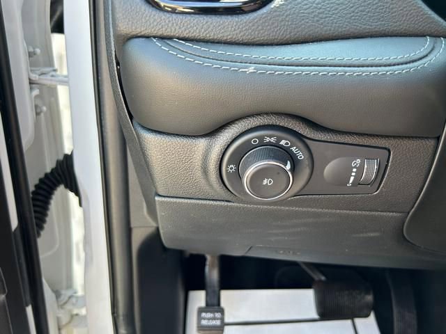 Used 2022 Dodge Durango GT image 24