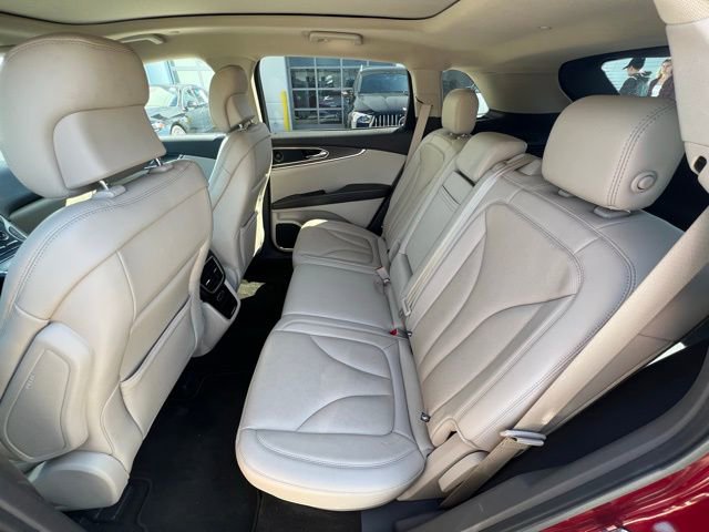 Used 2019 Lincoln Nautilus Reserve image 23