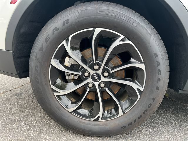New 2026 Lincoln Nautilus Premier AWD/4WD image 18