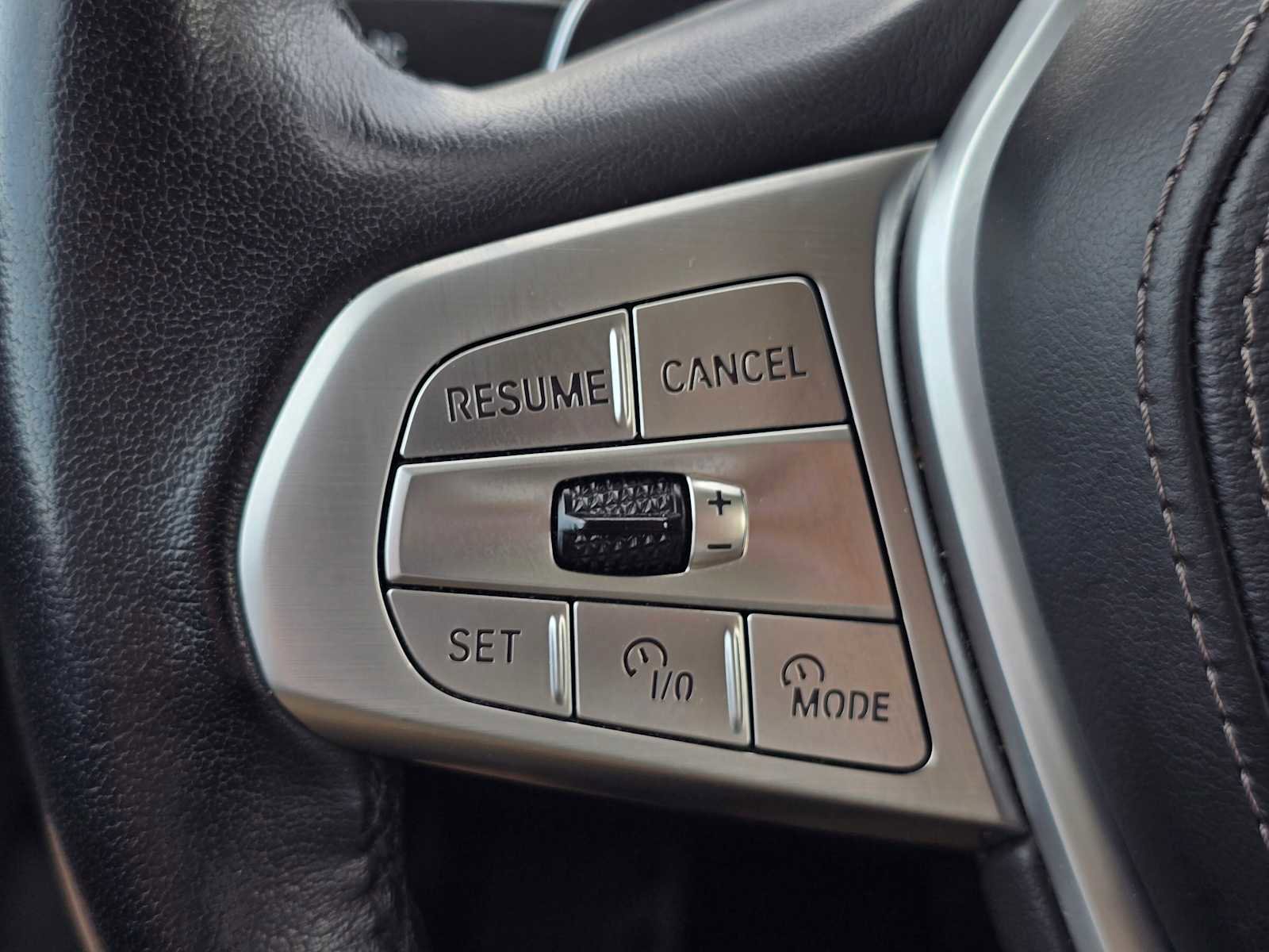 Used 2024 BMW X7 xDrive40i image 33