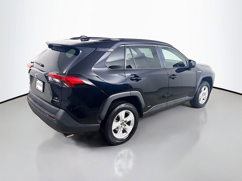 Certified 2021 Toyota RAV4 LE image 7