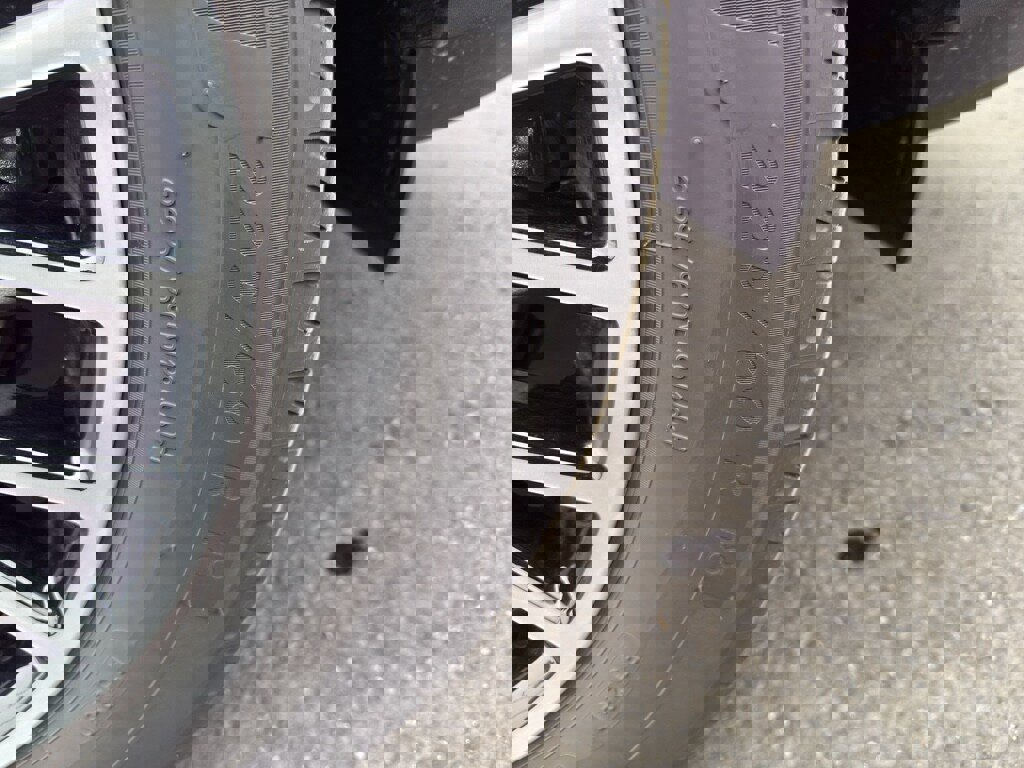 New 2025 Ford Escape SE image 12