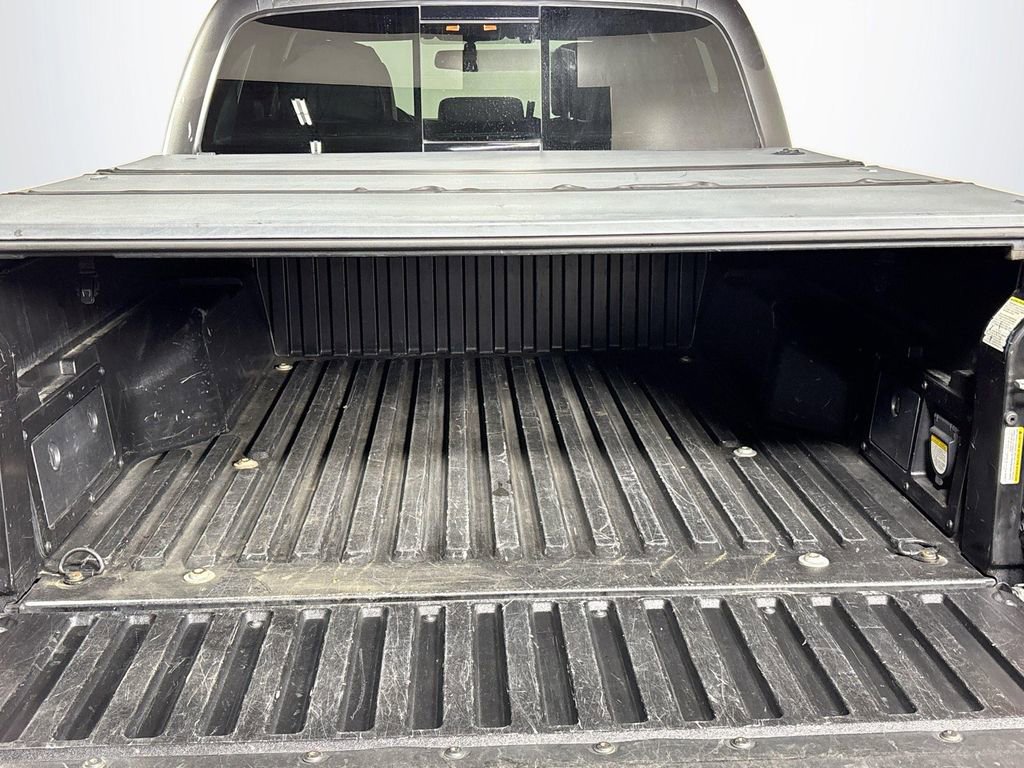 Used 2017 Toyota Tacoma TRD Off-Road w/ Tow Package (A/T) AWD/4WD image 20