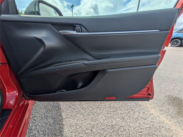 Used 2024 Toyota Camry SE image 27