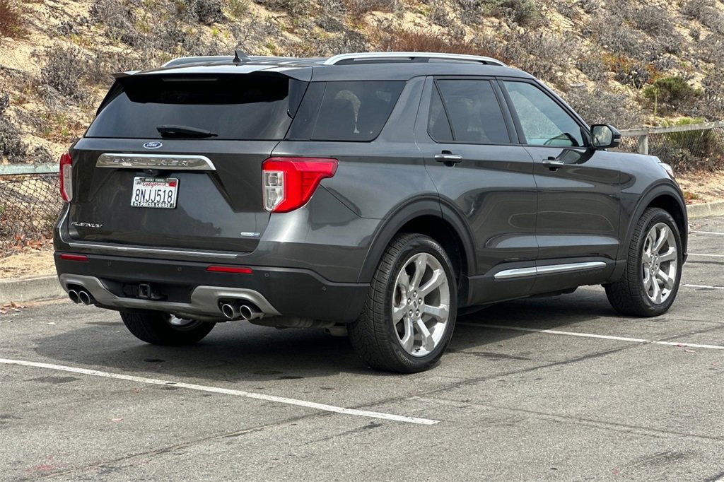 Used 2020 Ford Explorer Platinum w/ Premium Technology Package image 3
