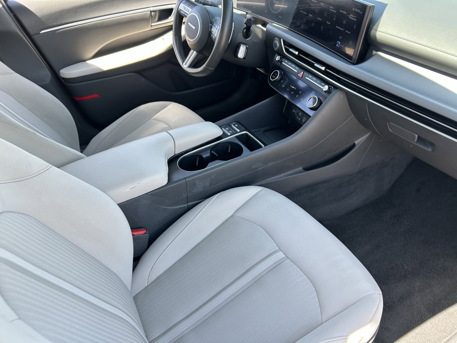 Used 2024 Hyundai Sonata SEL w/ Convenience Package image 13