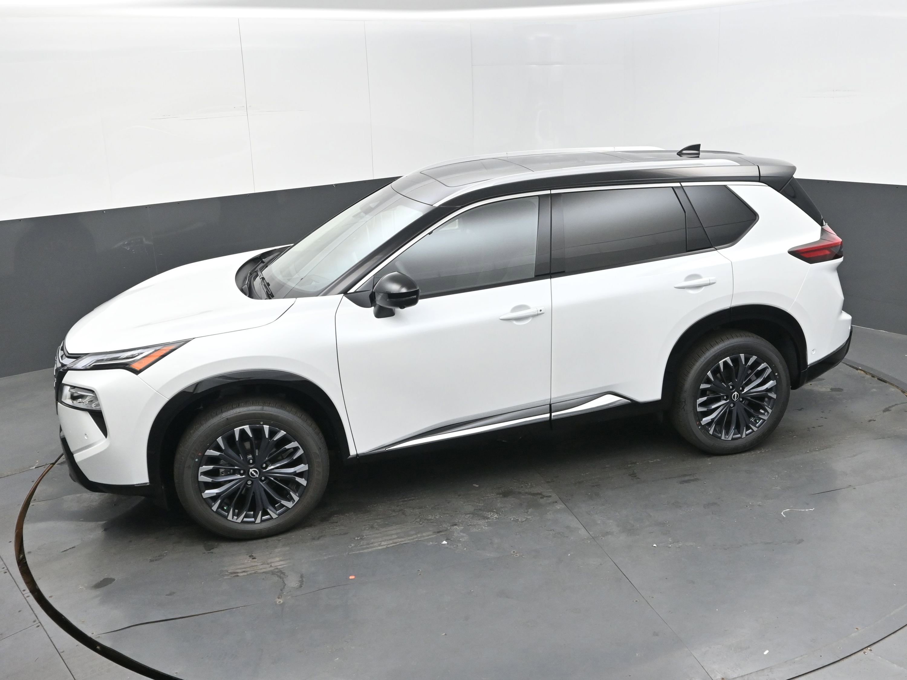 New 2026 Nissan Rogue Platinum w/ Platinum Premium Package image 35