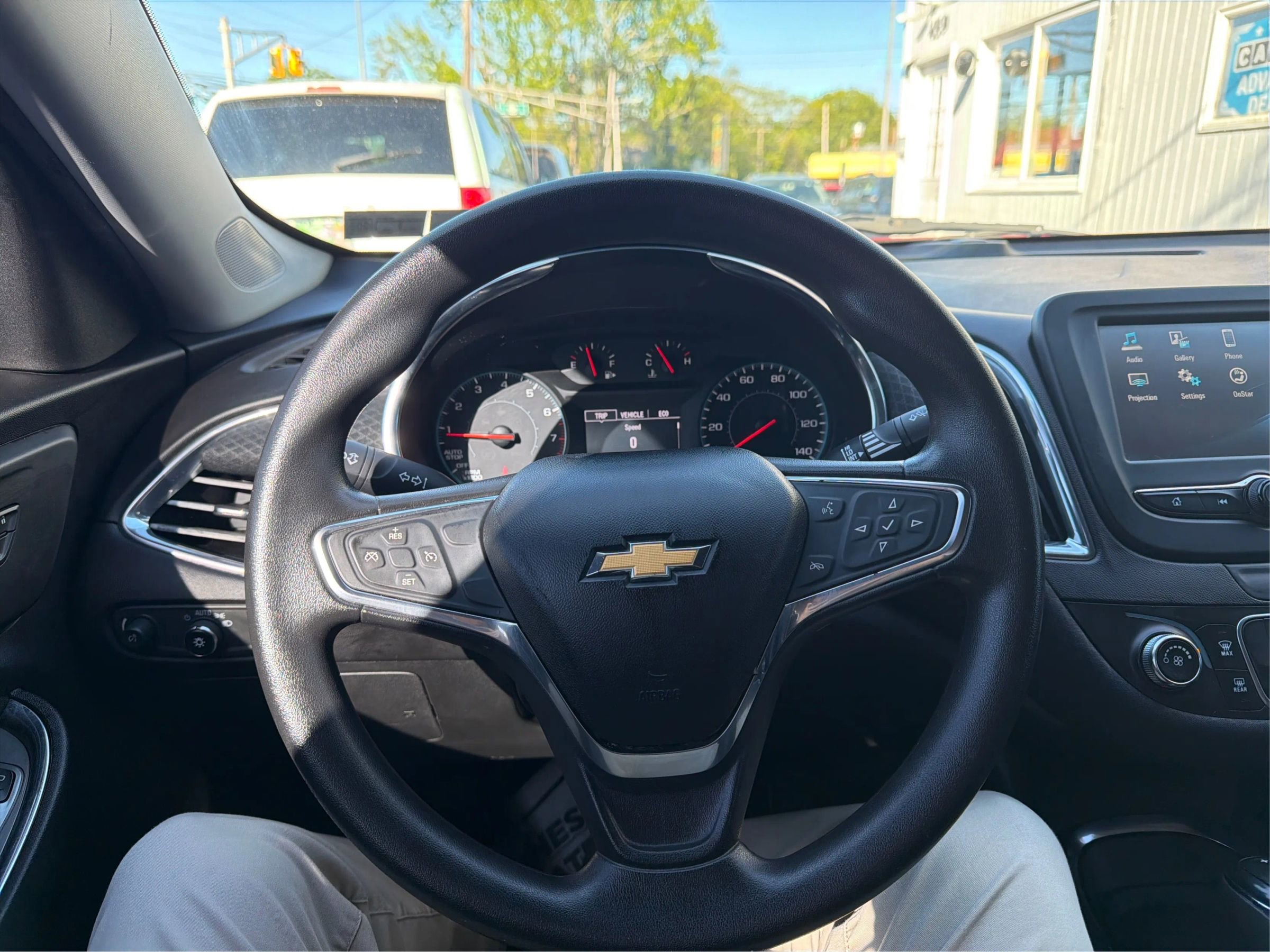 Used 2018 Chevrolet Malibu LT FWD image 20