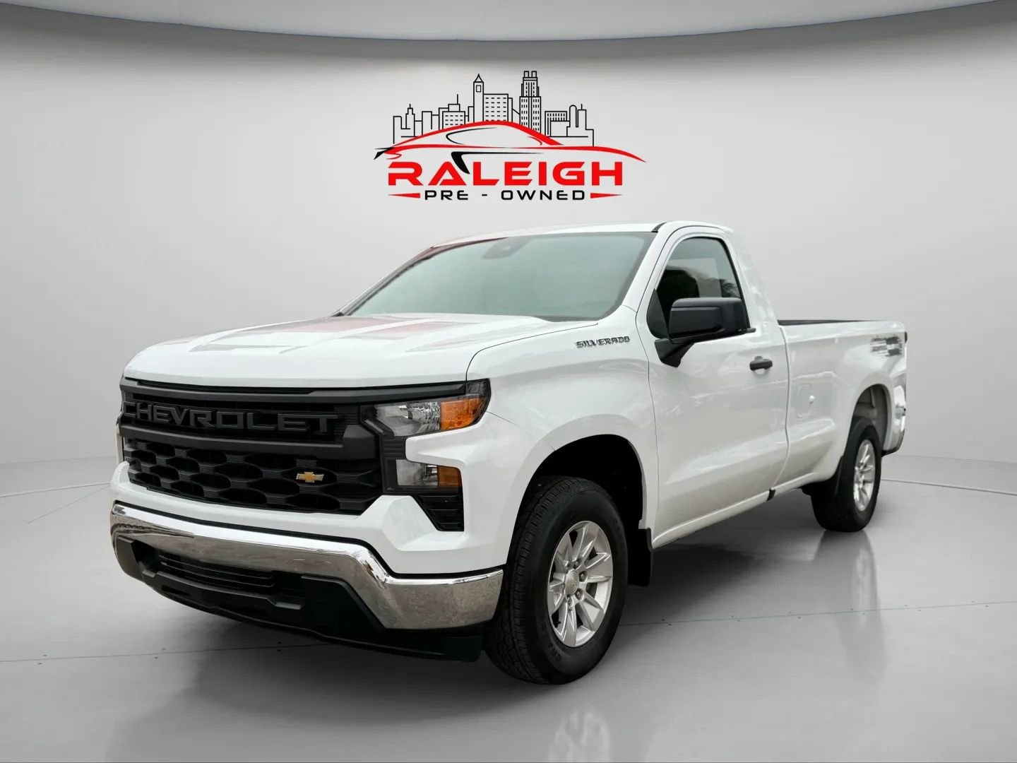 Used 2022 Chevrolet Silverado 1500 W/T image 2