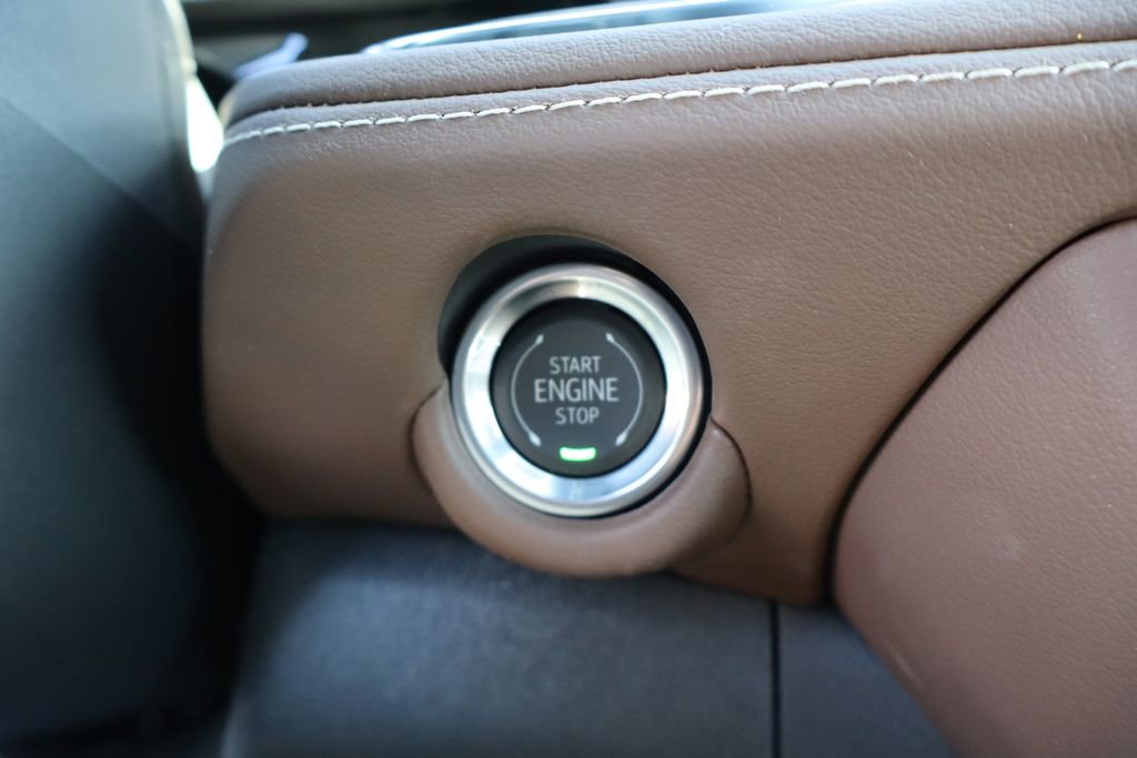 New 2026 Chevrolet Suburban High Country image 19