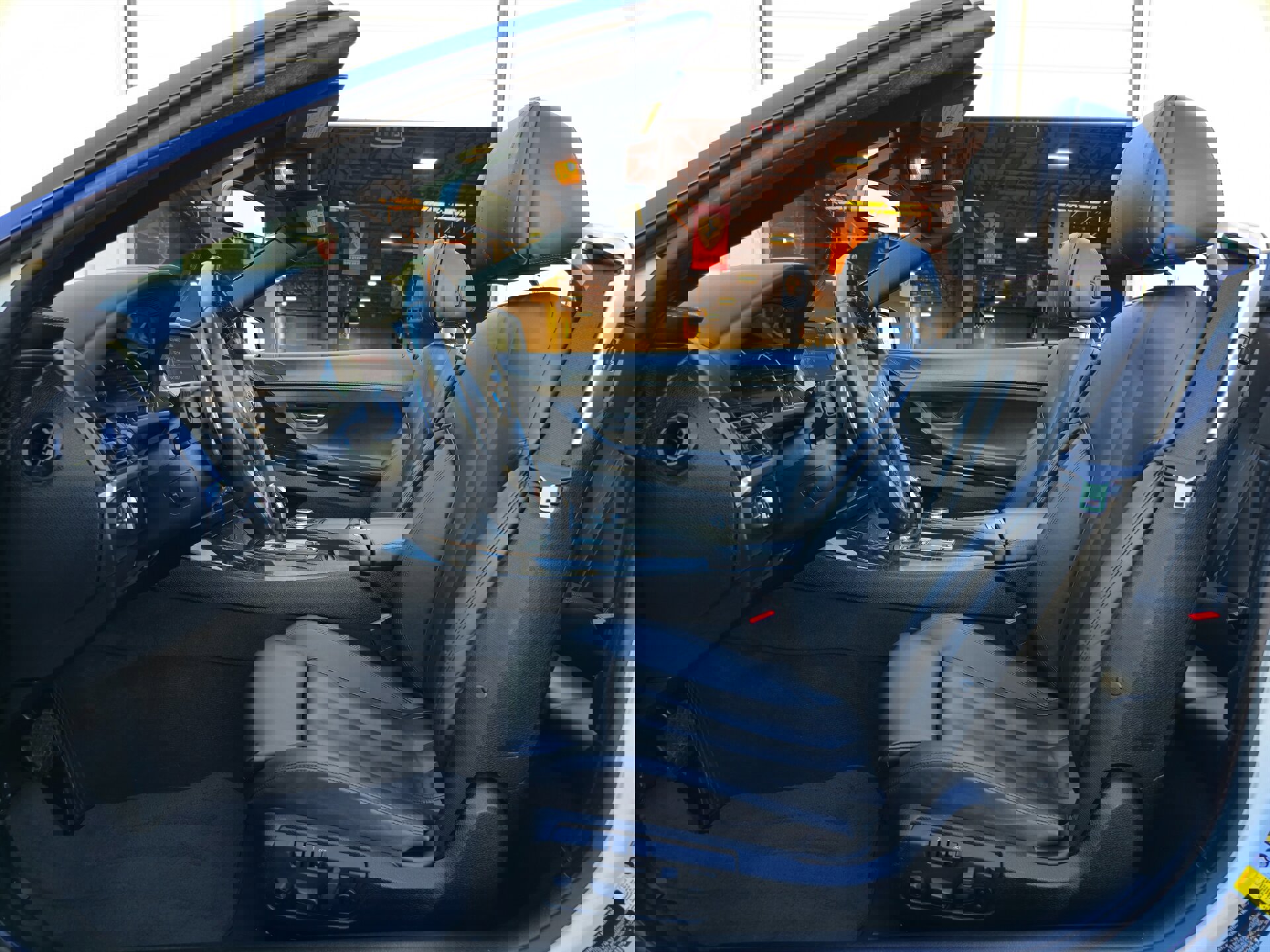 Used 2015 BMW 640i Convertible image 18