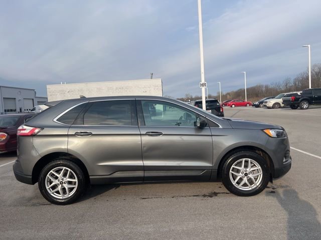 Used 2024 Ford Edge SEL w/ Convenience Package image 7