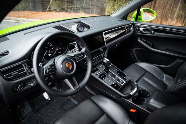 Used 2022 Porsche Macan S w/ Premium Package Plus image 25
