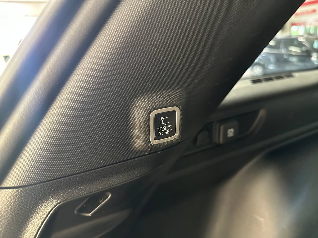 Certified 2023 Jeep Grand Cherokee Altitude AWD/4WD image 44