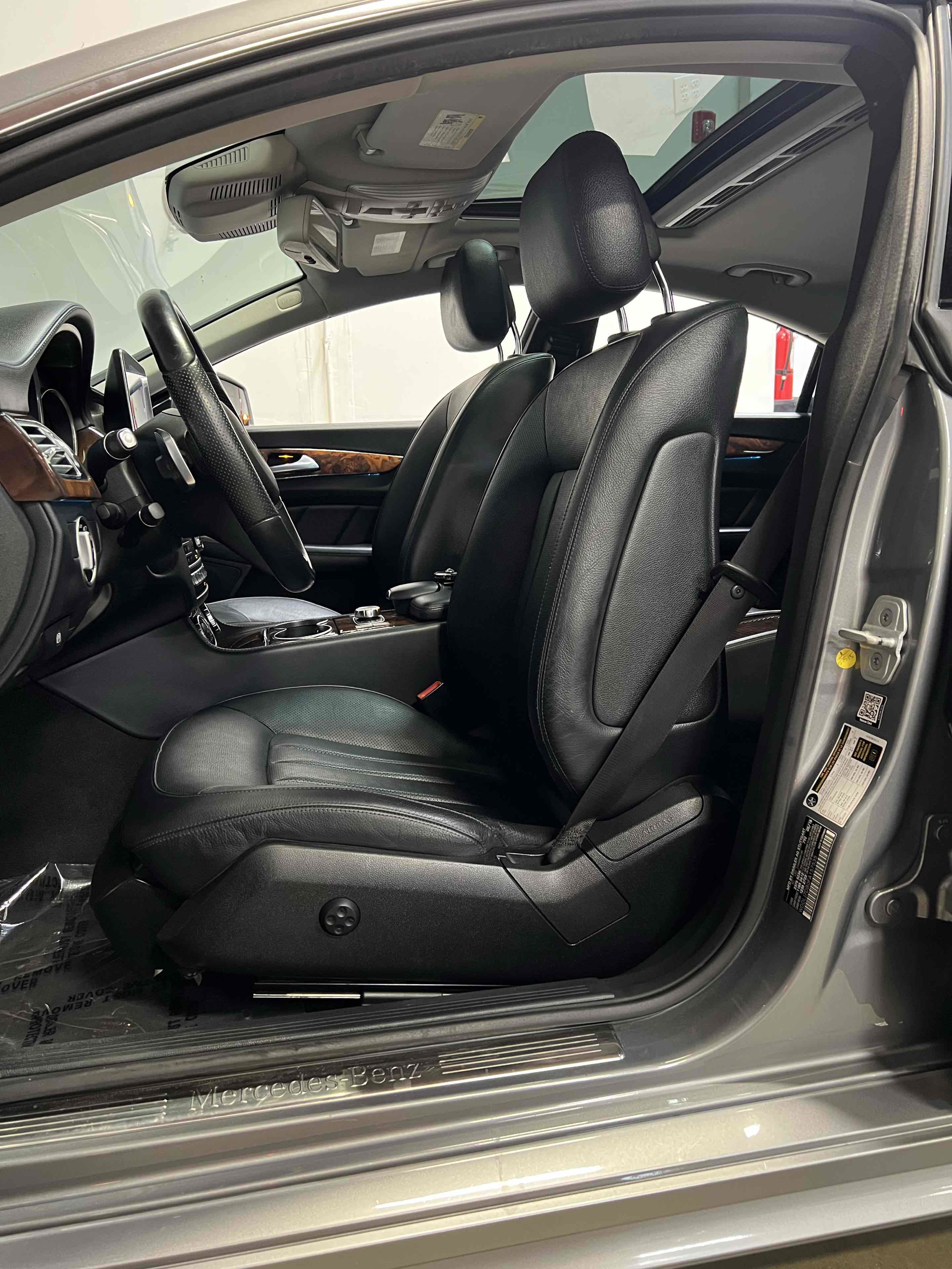 Used 2015 Mercedes-Benz CLS 550 image 27