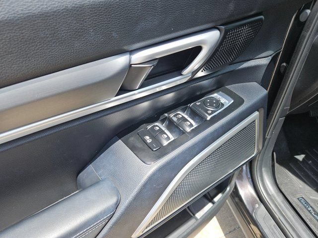 Used 2022 Kia Telluride S FWD image 17