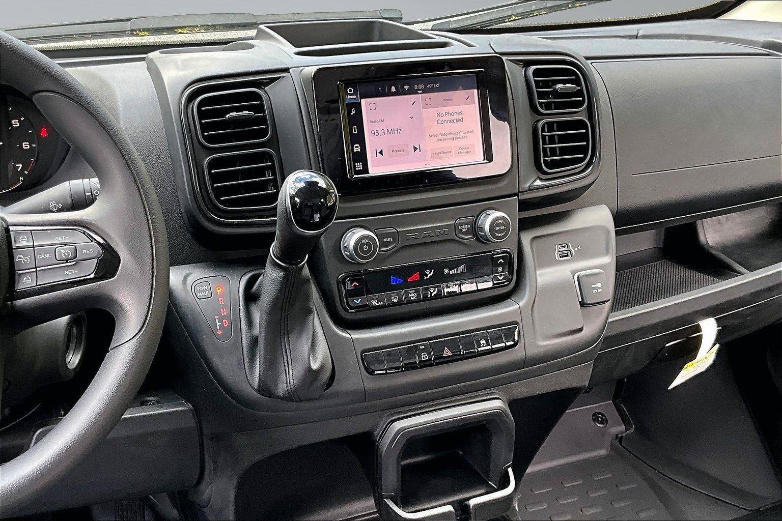 Used 2025 RAM ProMaster 2500 w/ Convenience Group FWD image 6