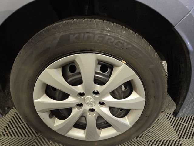 Used 2024 Toyota Corolla LE FWD image 11