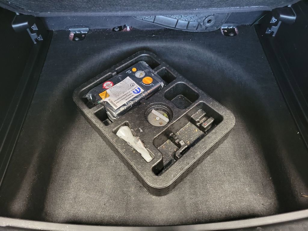 Used 2019 Jeep Compass Latitude w/ Popular Equipment Group image 14