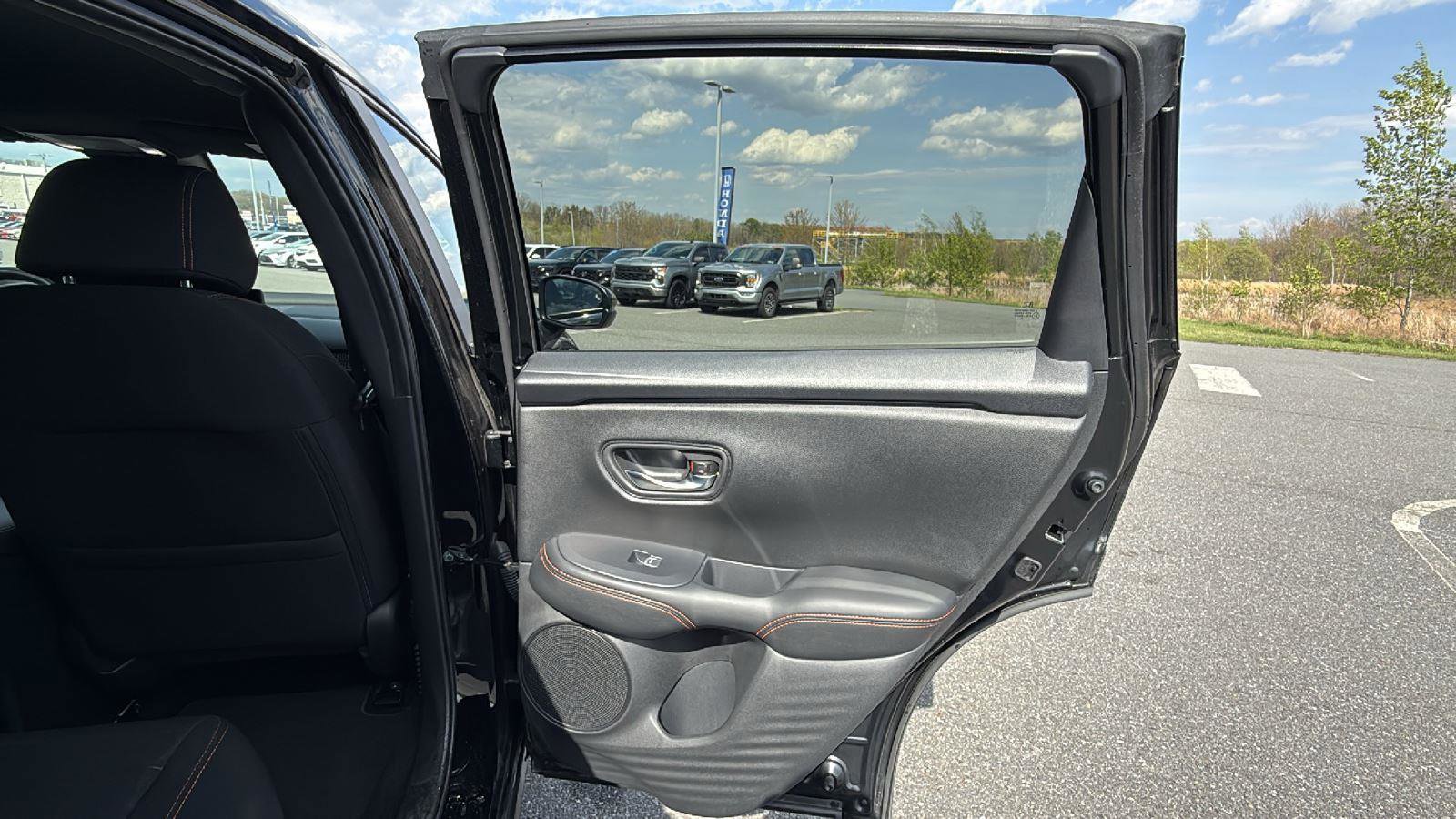 Used 2024 Honda HR-V Sport image 18