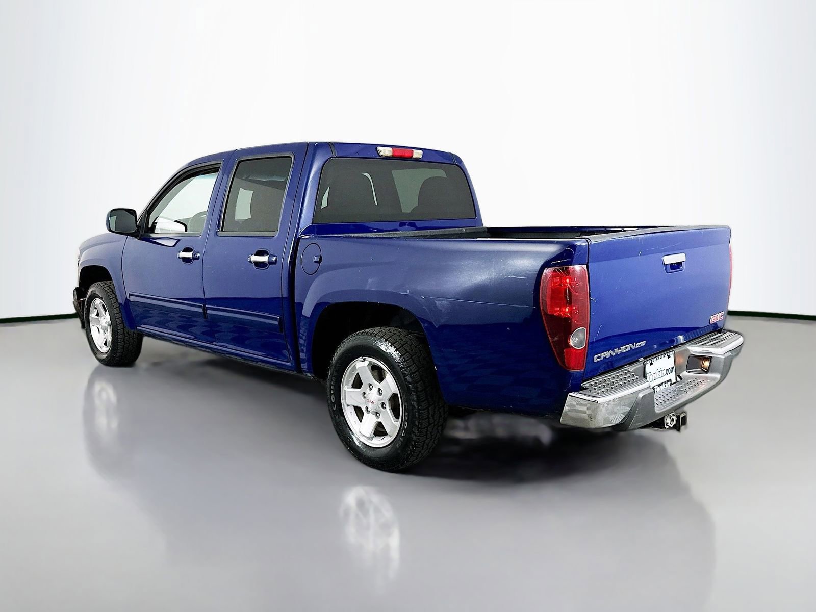 Used 2011 GMC Canyon SLE image 6