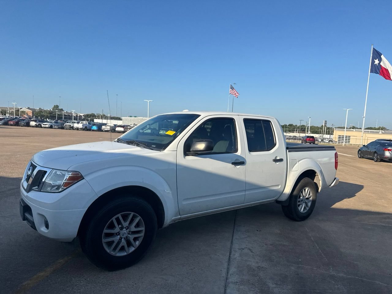 Used 2016 Nissan Frontier SV RWD image 8