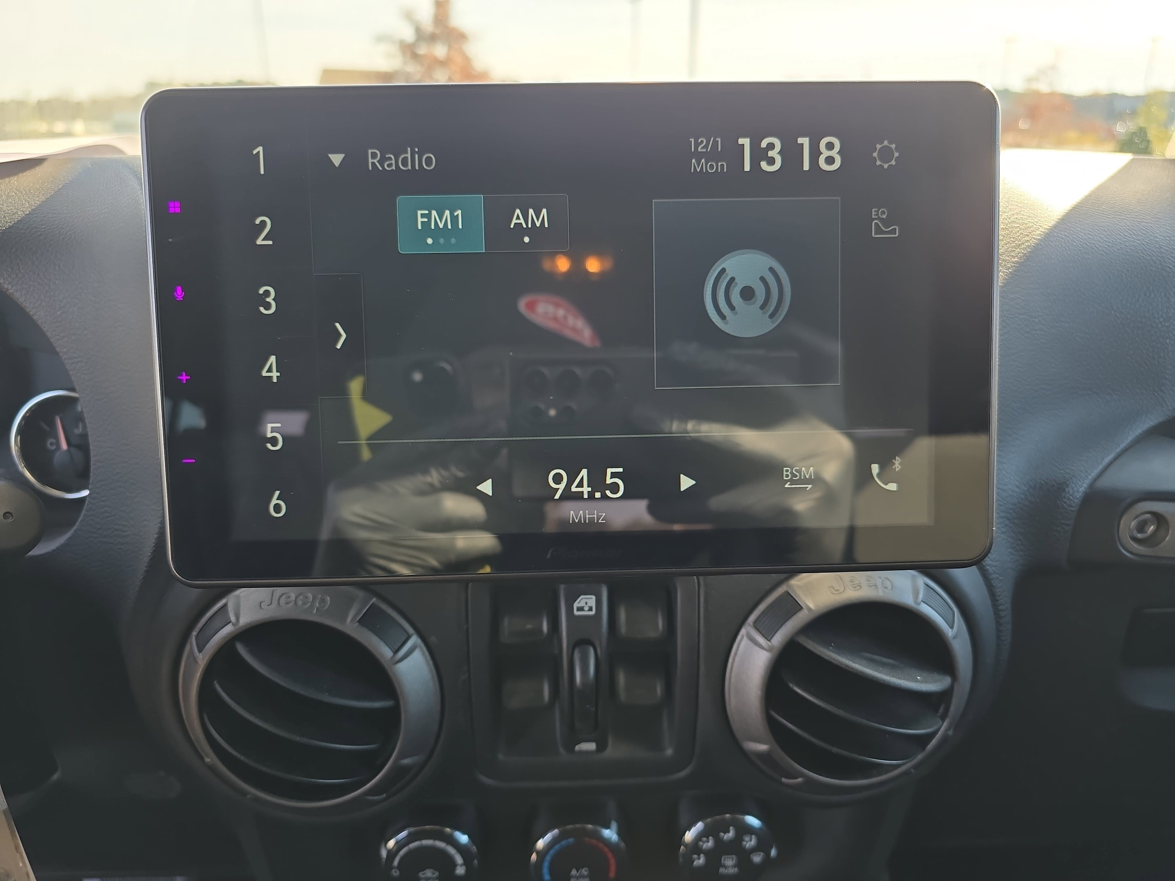 Used 2018 Jeep Wrangler Unlimited Sport S image 19