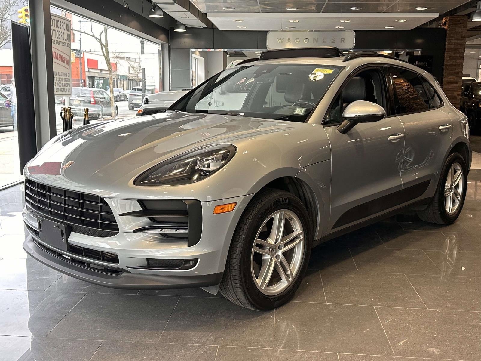 Used 2020 Porsche Macan image 7