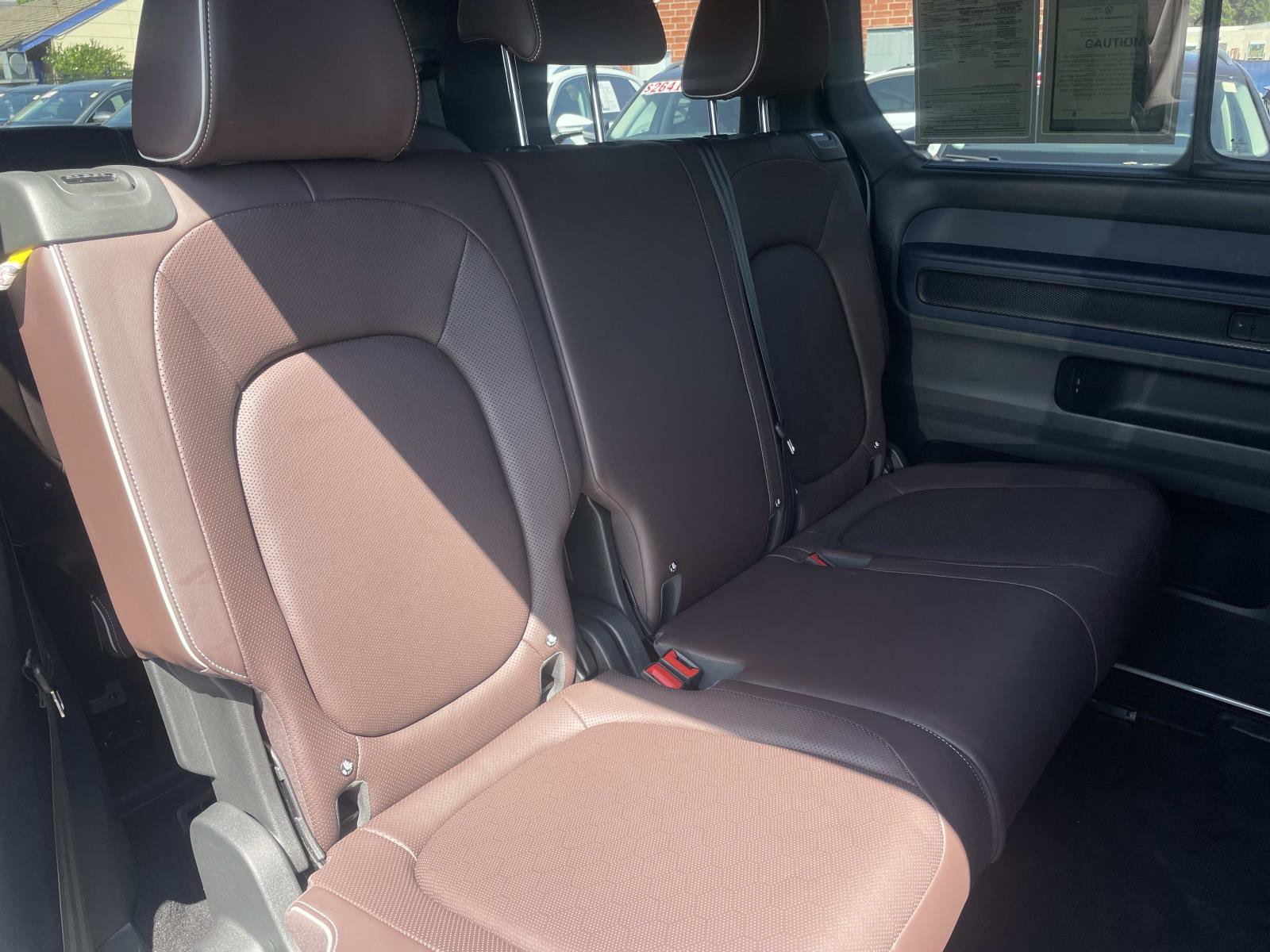 Certified 2025 Volkswagen ID. Buzz Pro S RWD image 26