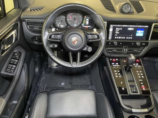 Certified 2023 Porsche Macan Turbo AWD/4WD image 25