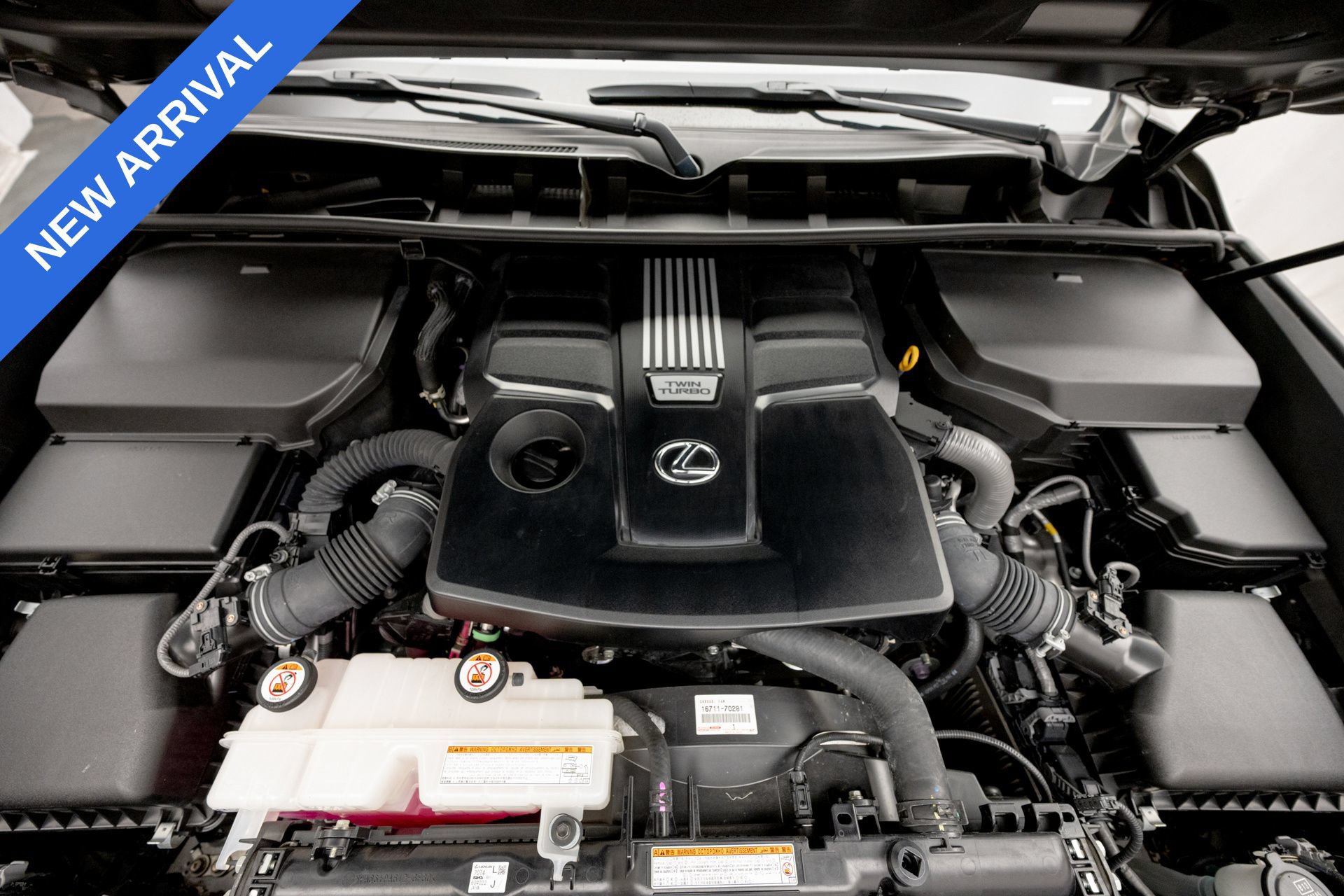 Used 2022 Lexus LX 600 4WD w/ Accessory Package (Z1) image 41