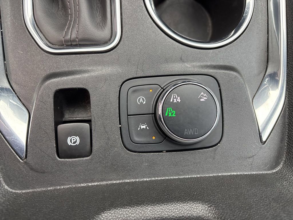 Used 2023 Chevrolet Traverse LT AWD/4WD image 27
