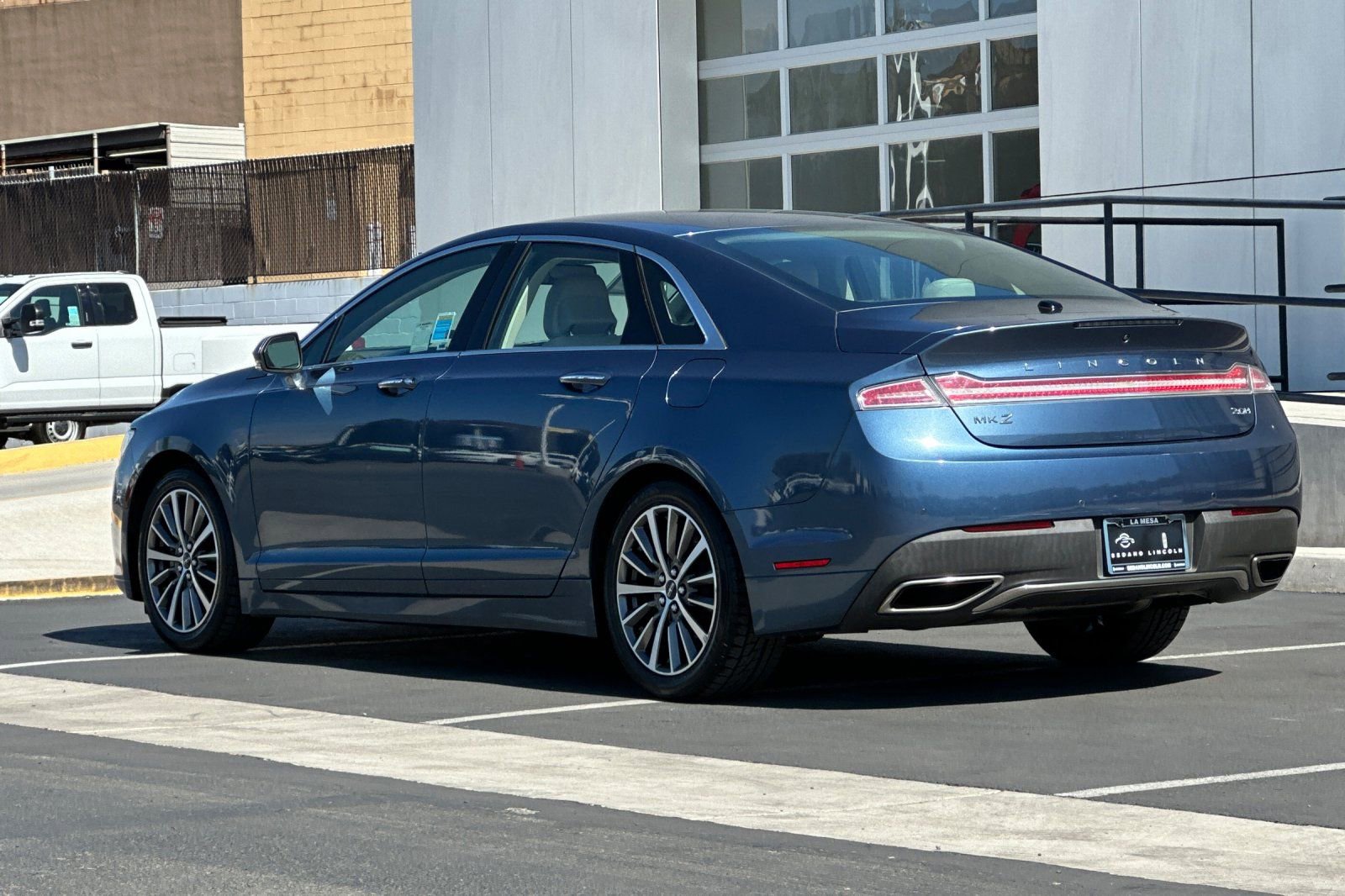 Used 2019 Lincoln MKZ Reserve FWD image 5