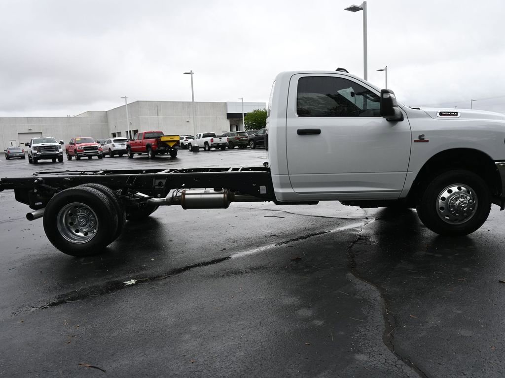 New 2025 RAM 3500 Tradesman image 7