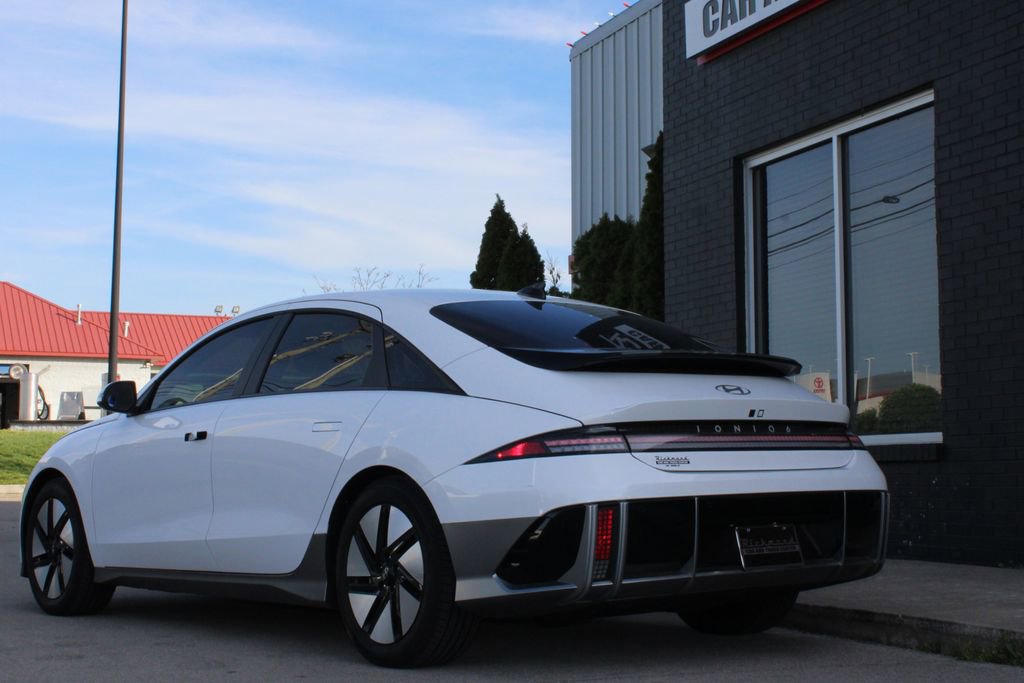 Used 2024 Hyundai Ioniq 6 SE image 17
