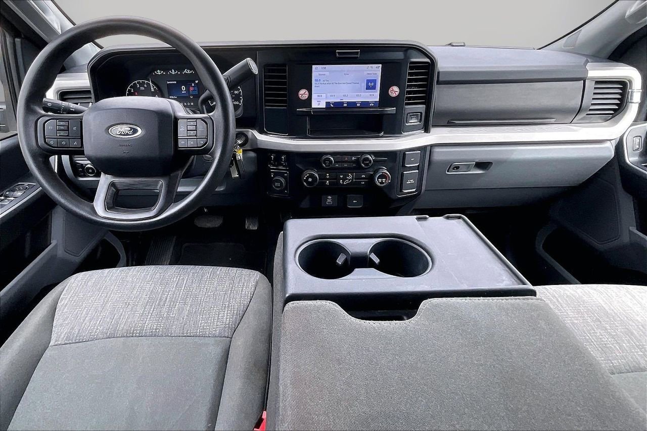 Used 2025 Ford F250 XLT image 15