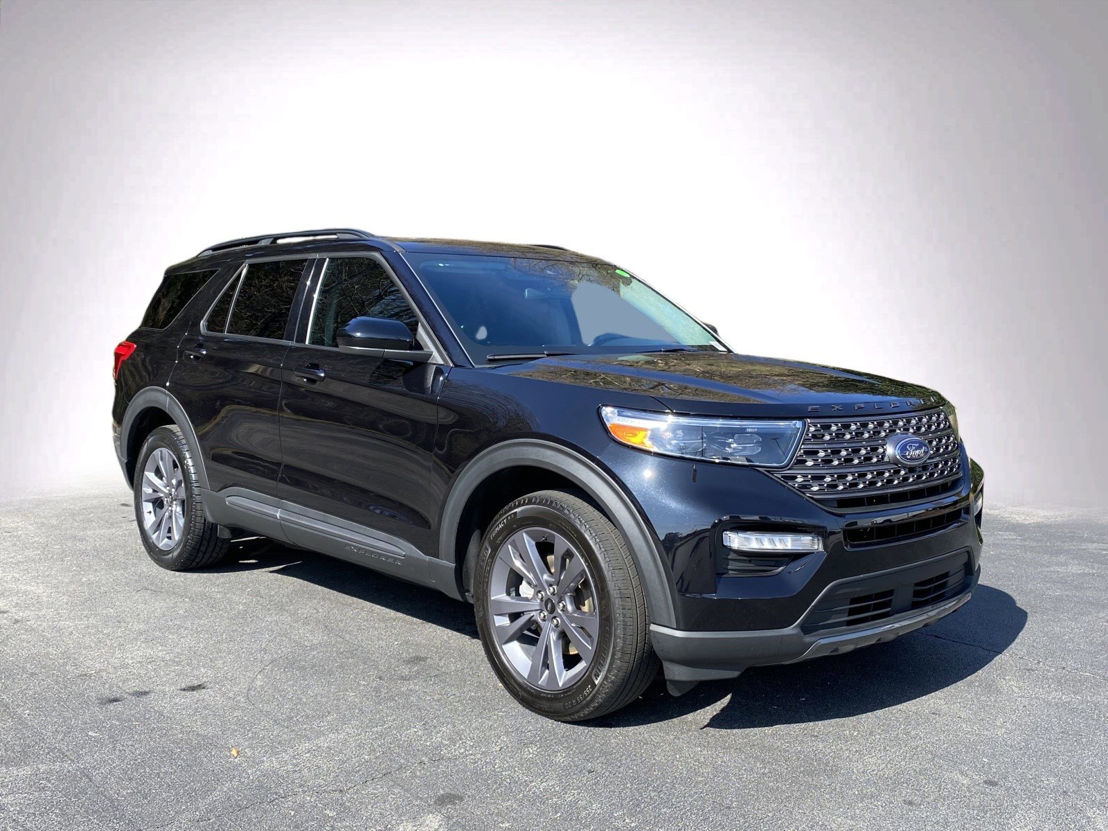 Used 2023 Ford Explorer XLT w/ Equipment Group 202A video 2