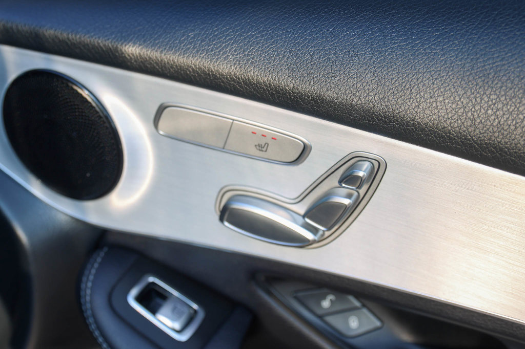 Used 2022 Mercedes-Benz GLC 300 4MATIC image 16