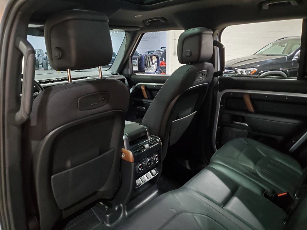 Used 2021 Land Rover Defender 110 X image 29