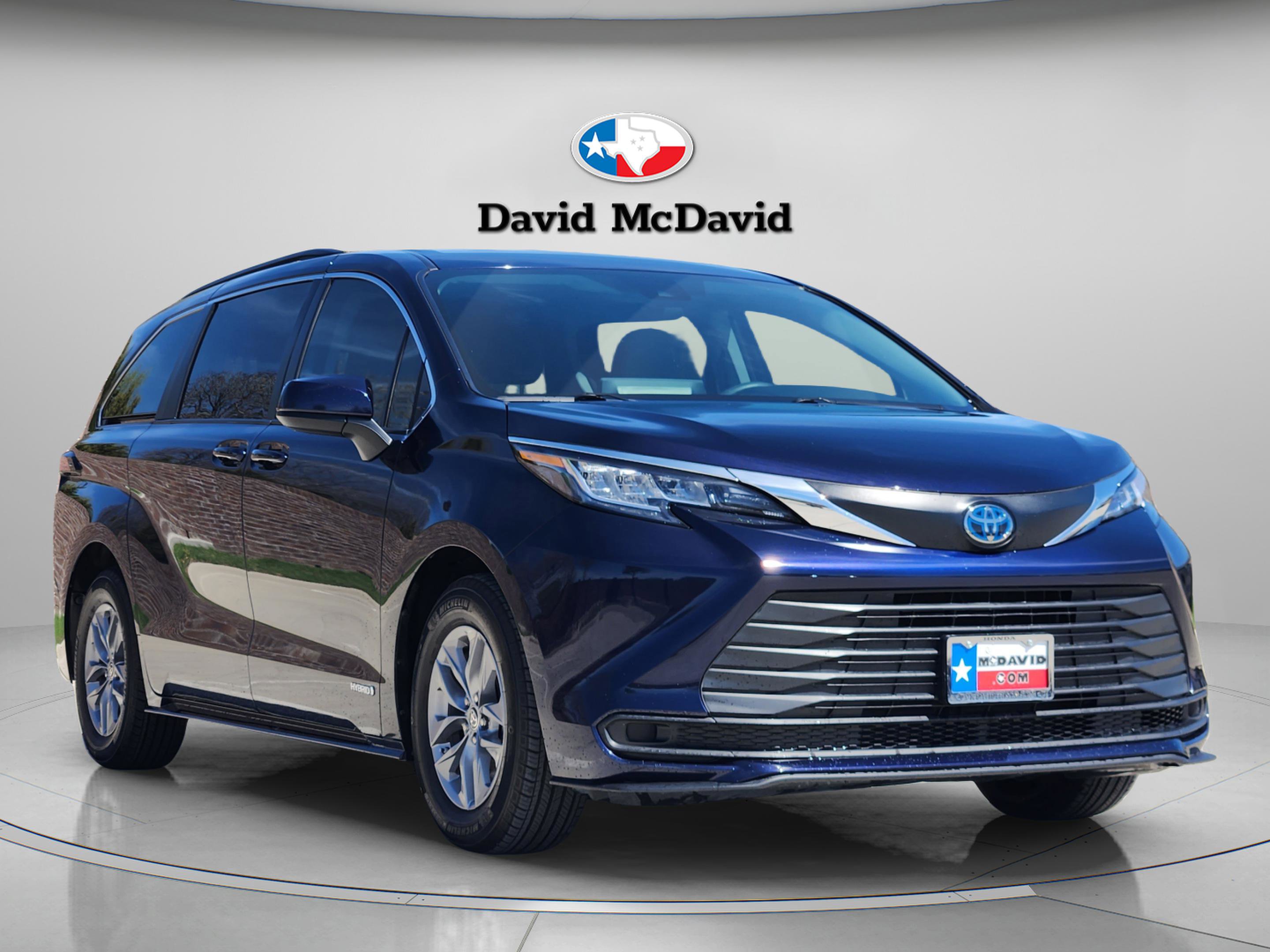 Used 2021 Toyota Sienna LE image 7