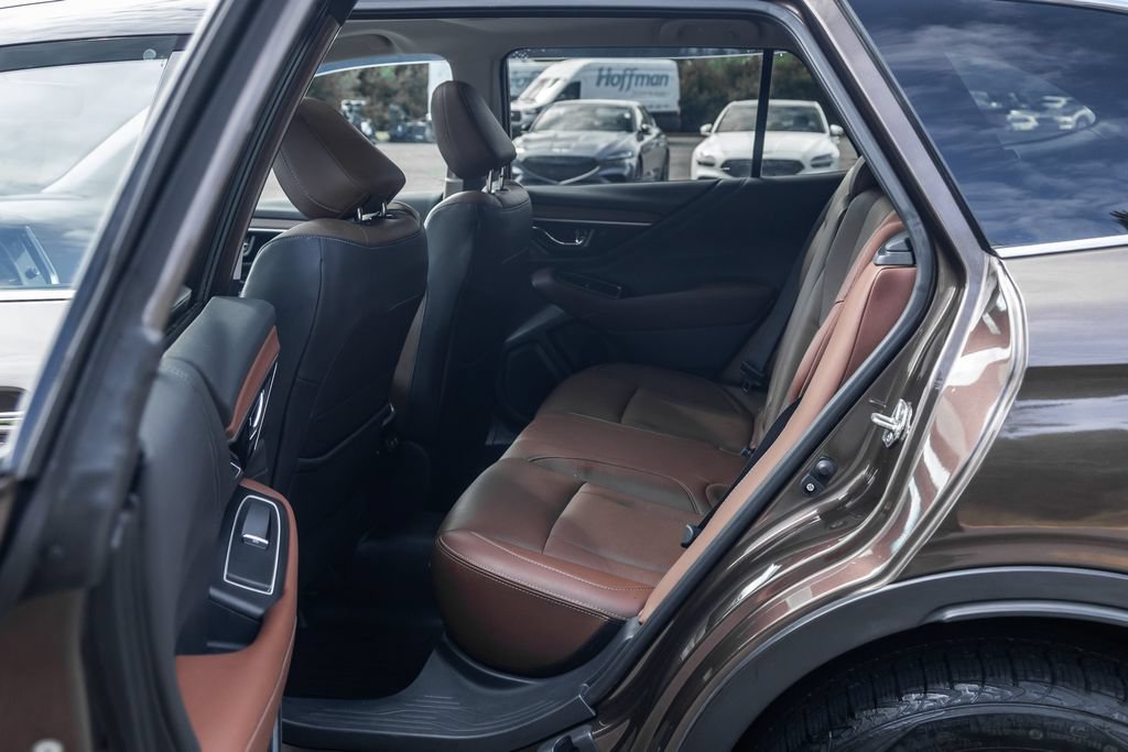 Used 2021 Subaru Outback Touring w/ Popular Package #2 AWD/4WD image 21