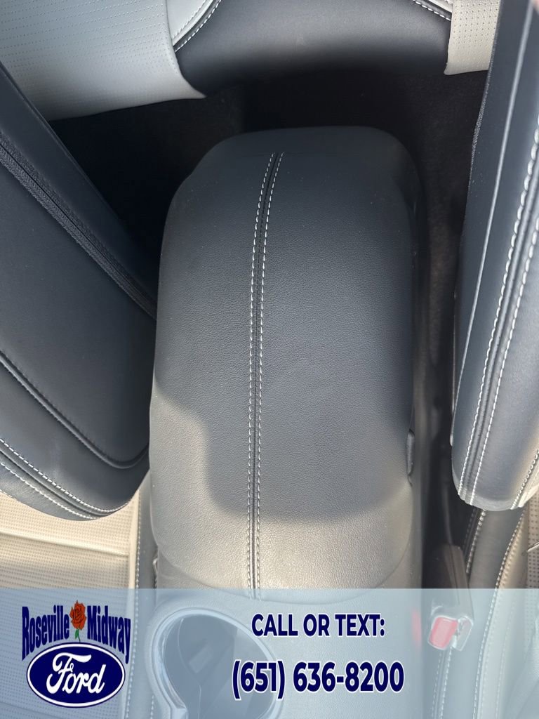 Used 2025 Ford Mustang GT Premium image 13