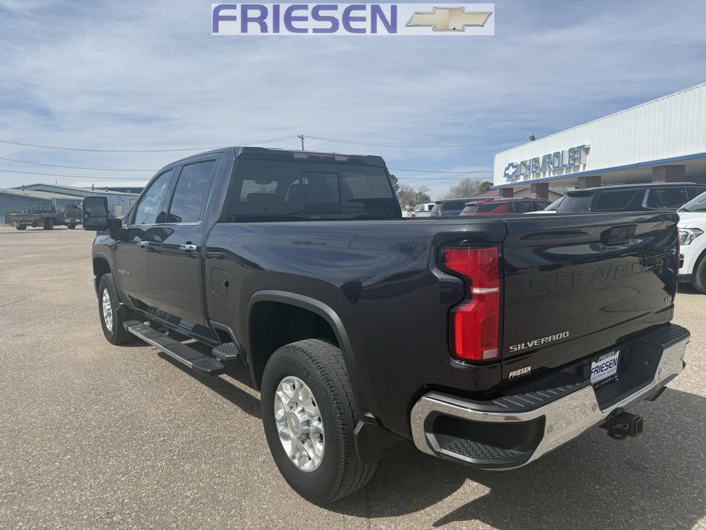 Used 2024 Chevrolet Silverado 2500 LTZ w/ LTZ Convenience Package image 3