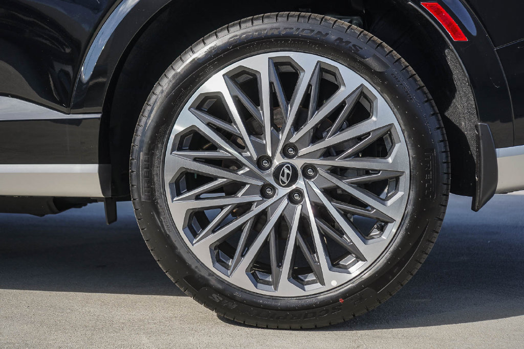 New 2026 Hyundai Palisade Calligraphy AWD/4WD image 8