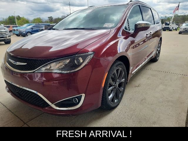 Used 2019 Chrysler Pacifica Limited FWD image 12