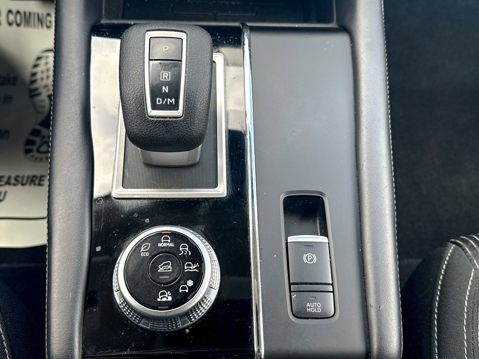 Used 2024 Mitsubishi Outlander ES image 33