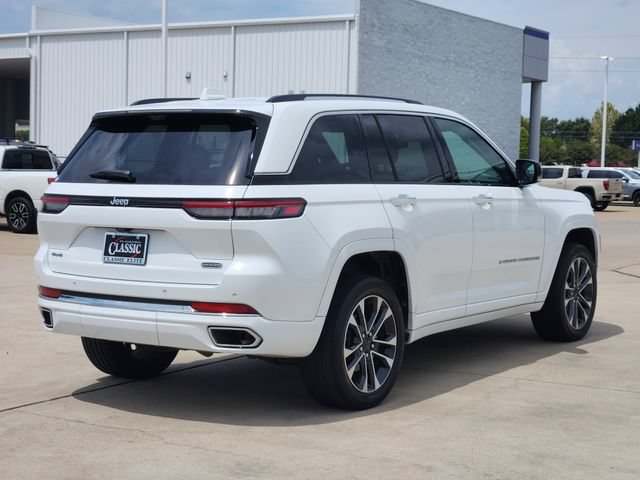 Used 2022 Jeep Grand Cherokee Overland w/ Luxury Tech Group IV AWD/4WD image 7