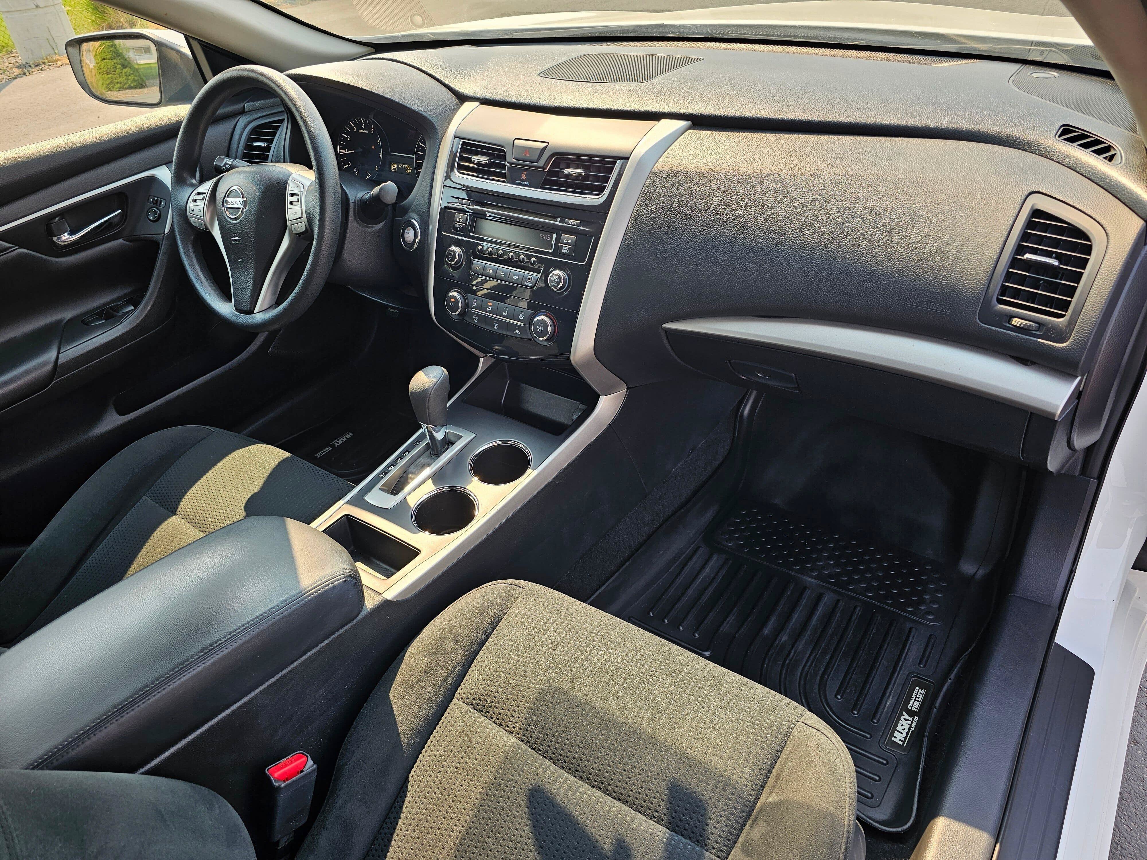 Used 2015 Nissan Altima 2.5 S FWD image 10